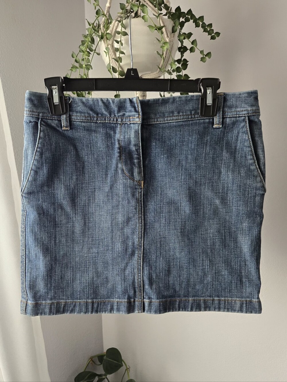 Ann Taylor LOFT Denim Mini Skirt Medium Wash Jean Skirt Size 4P Petite